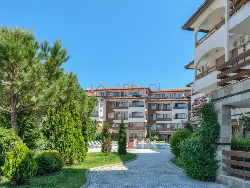 Flat 70m² in Bulgaria, Elenite. Priced at 109000€ rent photo-17