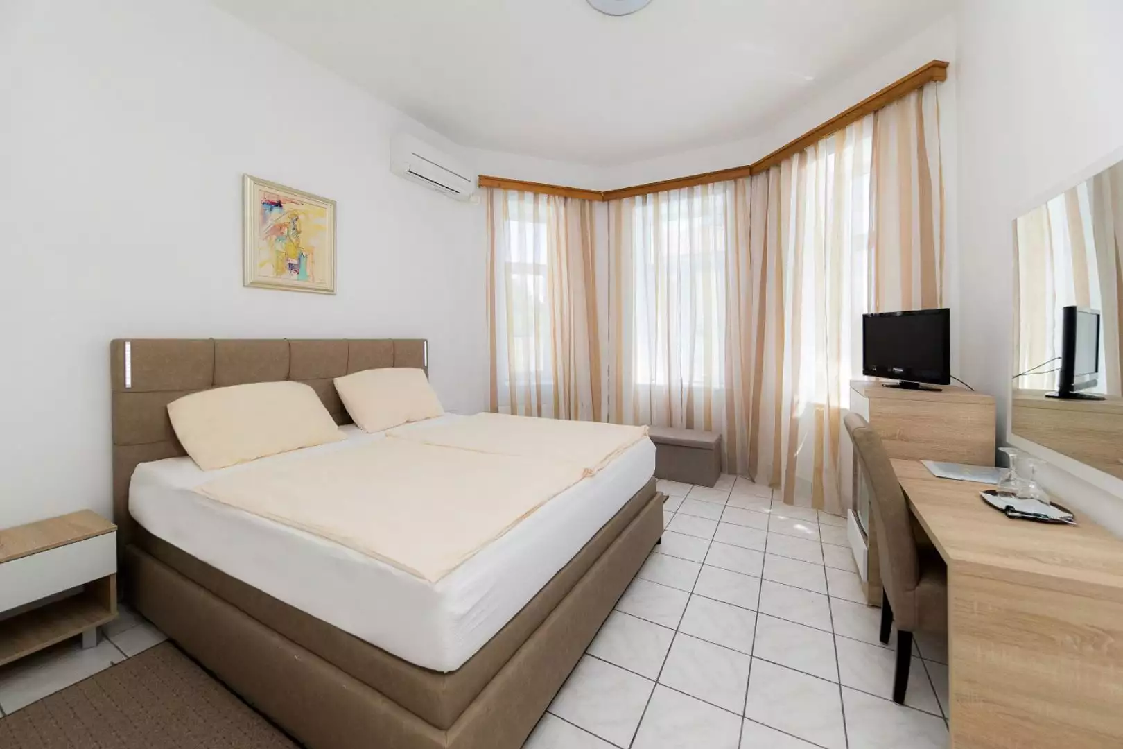 Hotels 1800m² in Croatia, Crikvenica. Priced at 5500000€ rent photo-9