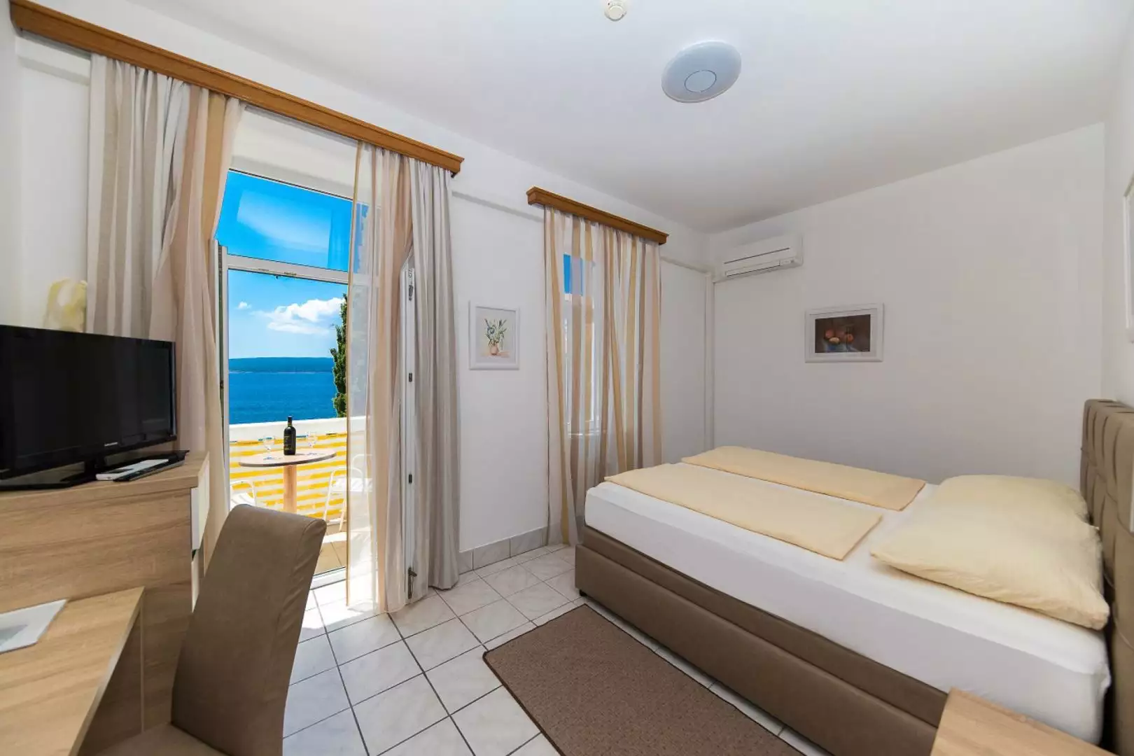 Hotels 1800m² in Croatia, Crikvenica. Priced at 5500000€ rent photo-15