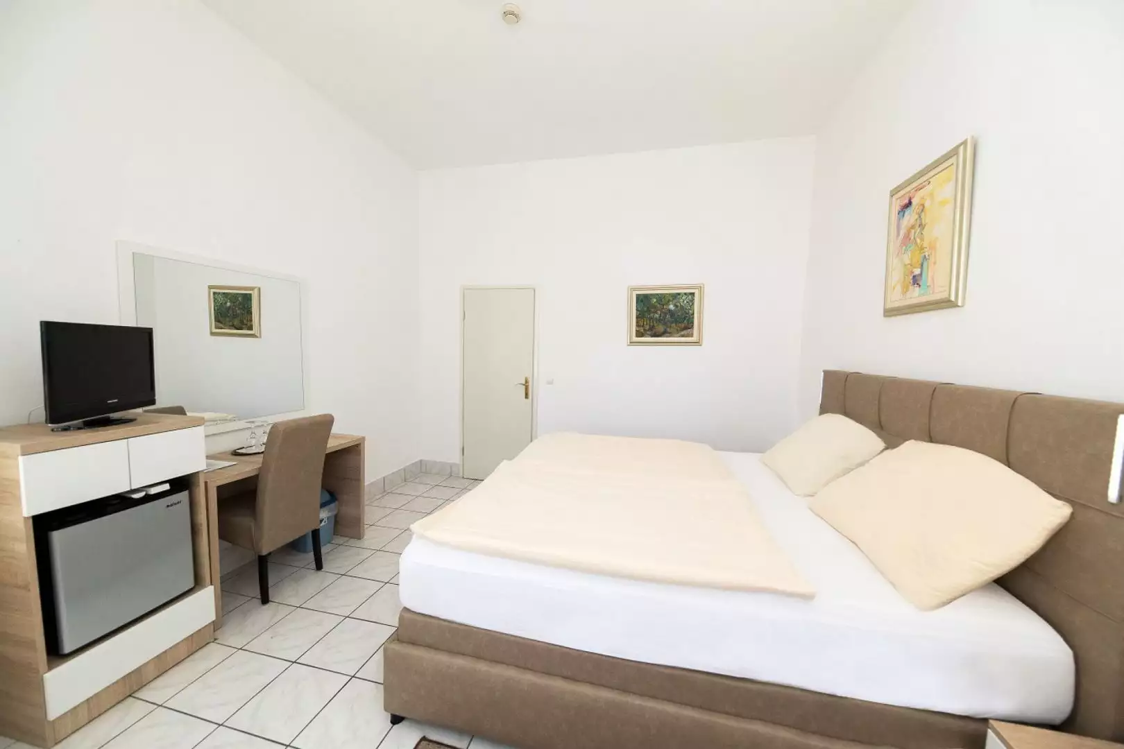 Hotels 1800m² in Croatia, Crikvenica. Priced at 5500000€ rent photo-18