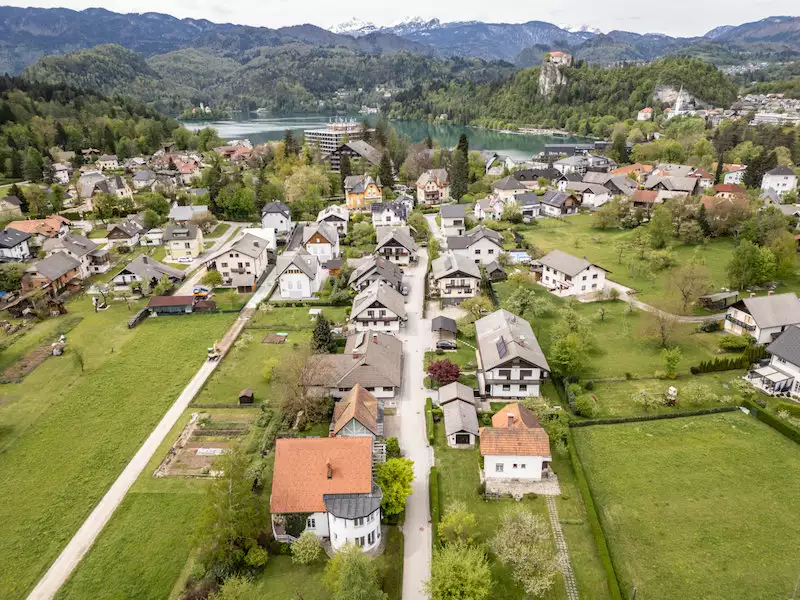 House 457m² in Slovenia, Bled. Priced at 1390000€ rent photo-46