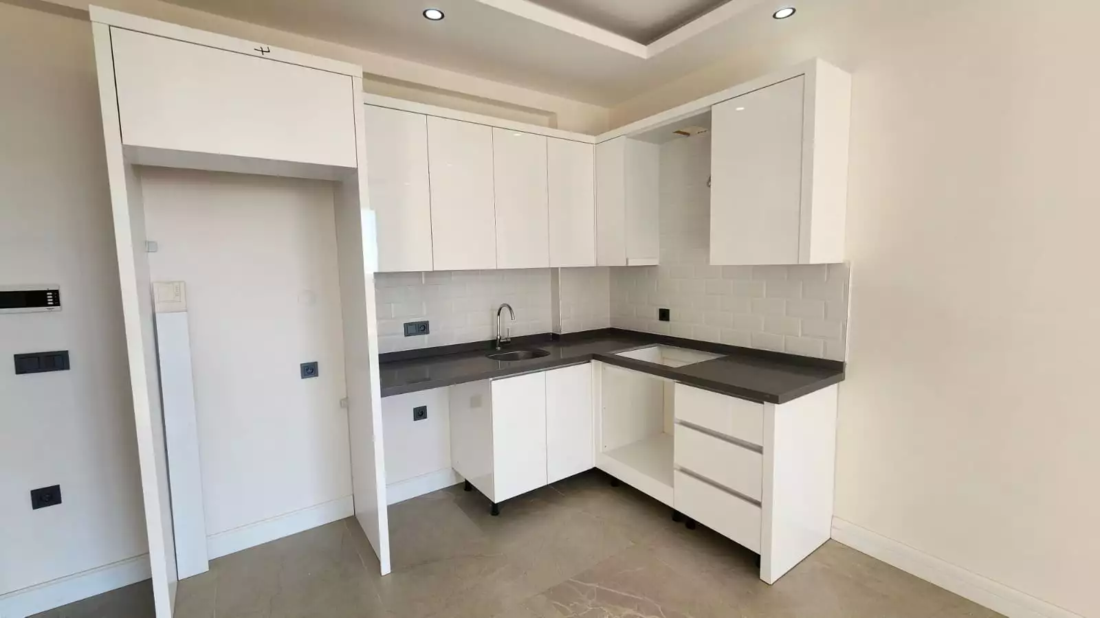 Flat 56m² in Turkey, Kargicak. Priced at 92000€ rent photo-5