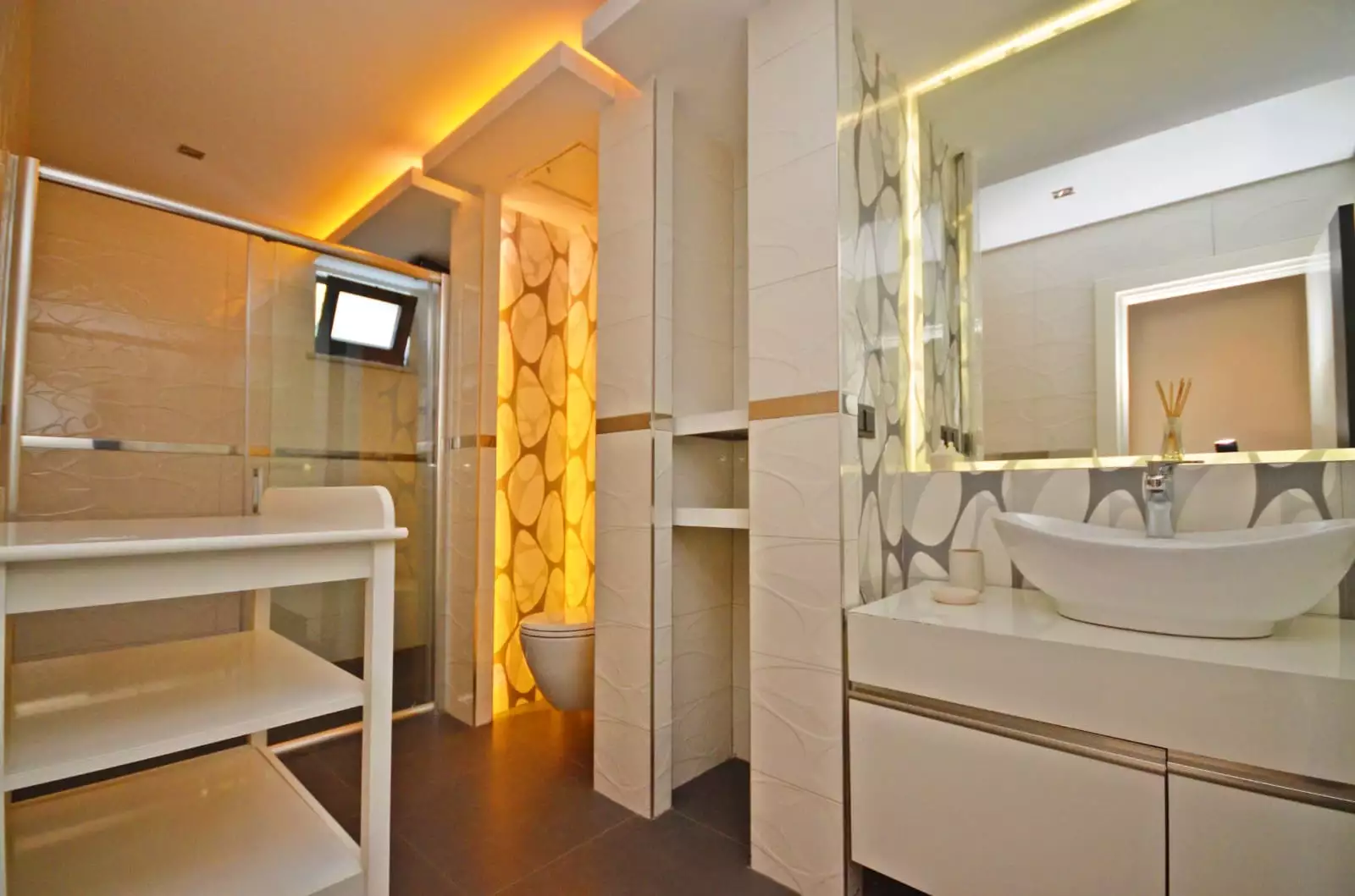 Townhouse 200m² in Turkey, Kargicak. Priced at 264000€ rent photo-22