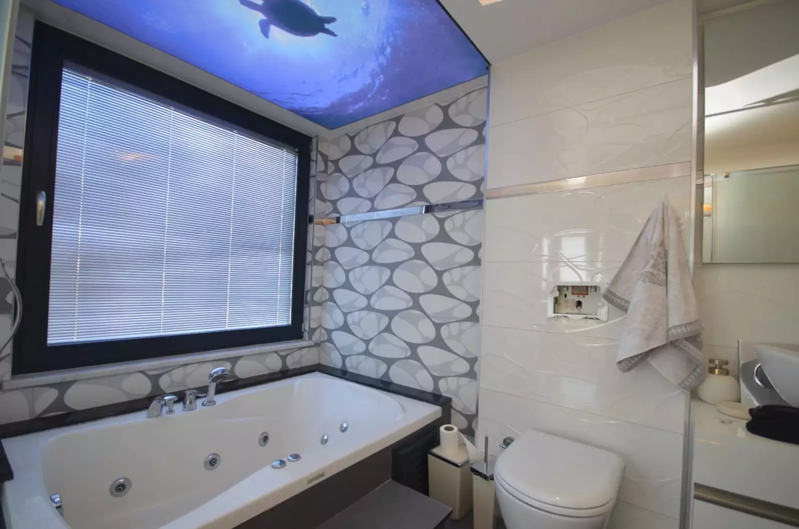 Townhouse 200m² in Turkey, Kargicak. Priced at 264000€ rent photo-23