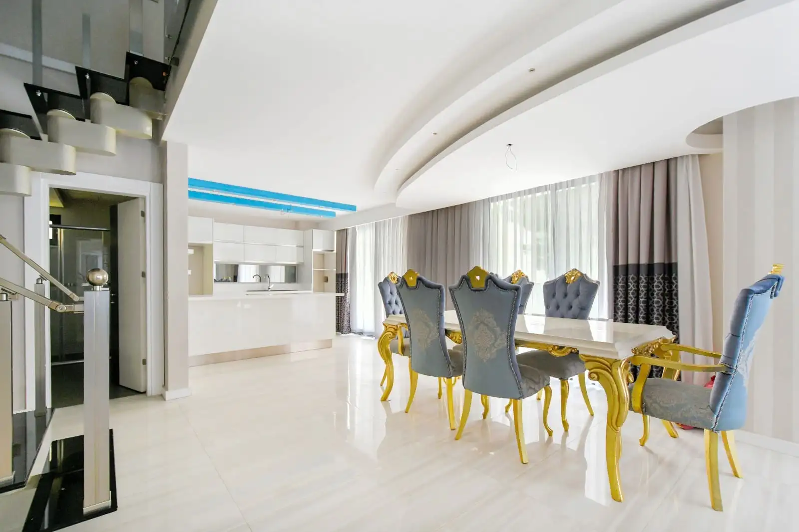 Townhouse 200m² in Turkey, Kargicak. Priced at 264000€ rent photo-6