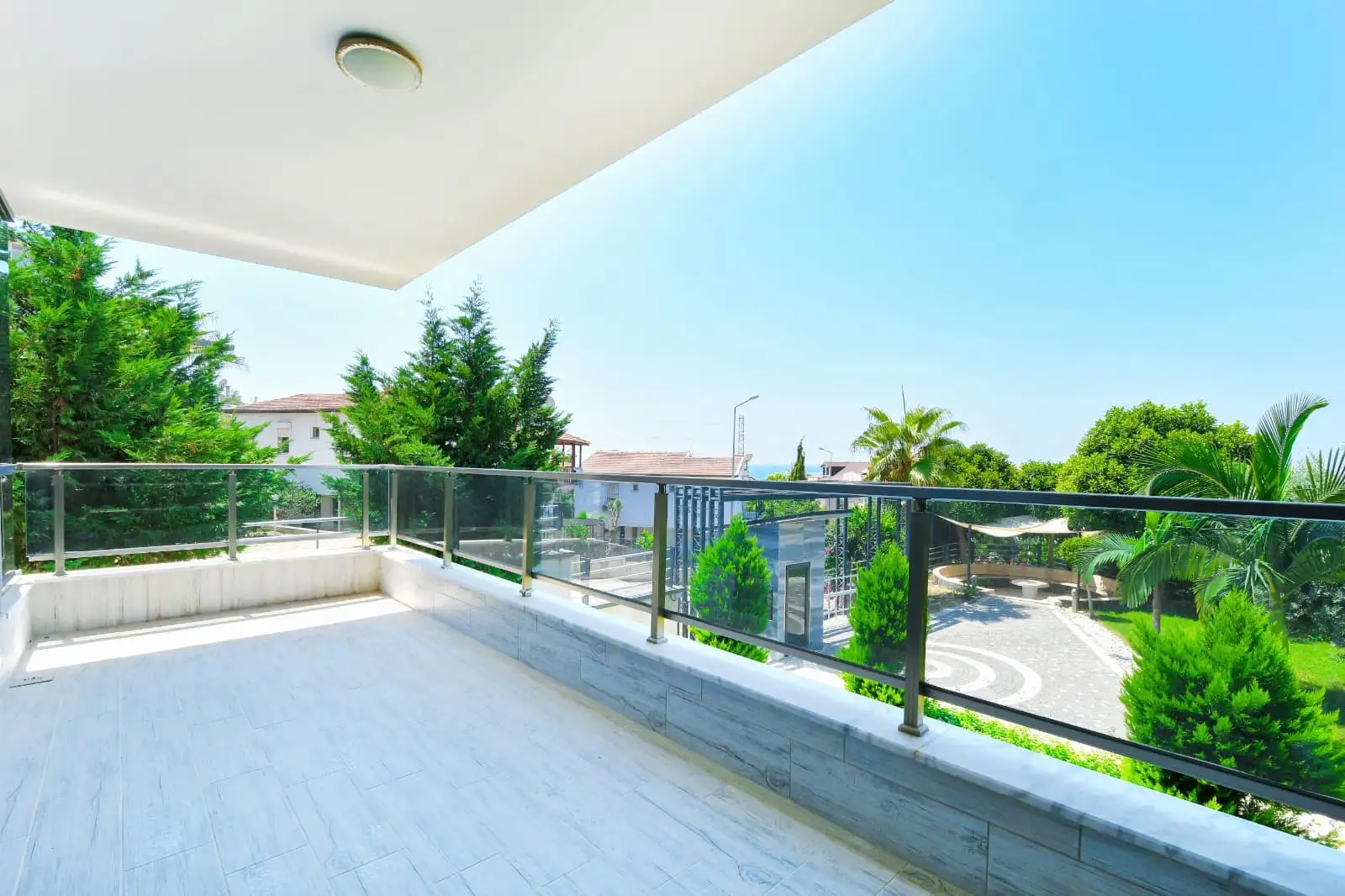 Townhouse 200m² in Turkey, Kargicak. Priced at 264000€ rent photo-25