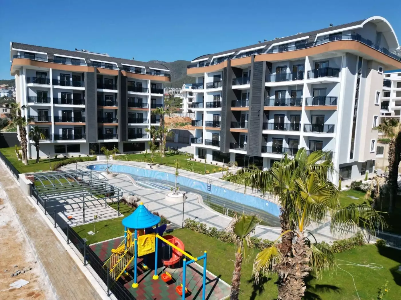Flat 50m² in Turkey, Oba. Priced at 66000€ rent photo-1