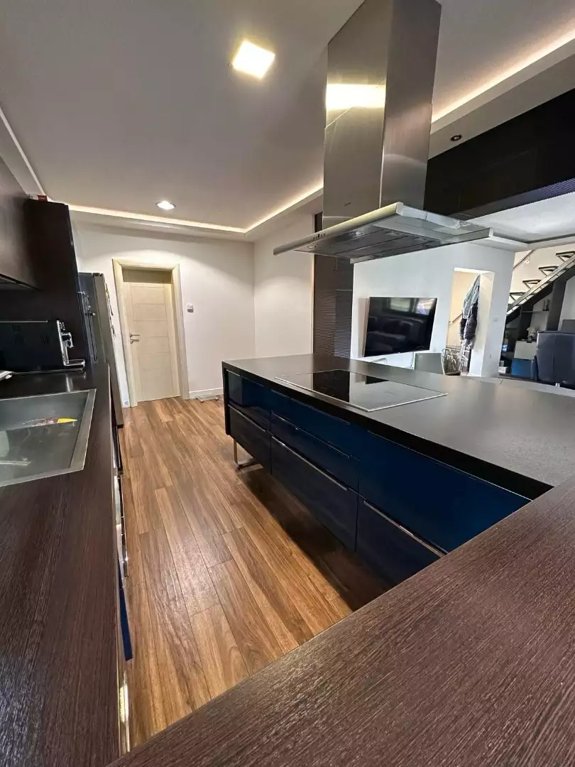 House 200m² in Montenegro, Bar. Priced at 850000€ rent photo-5