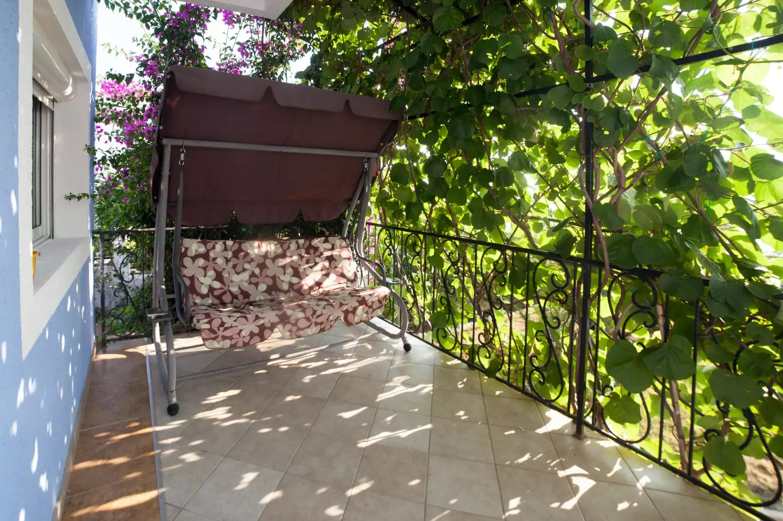 House 240m² in Montenegro, Utjeha. Priced at 390000€ rent photo-12