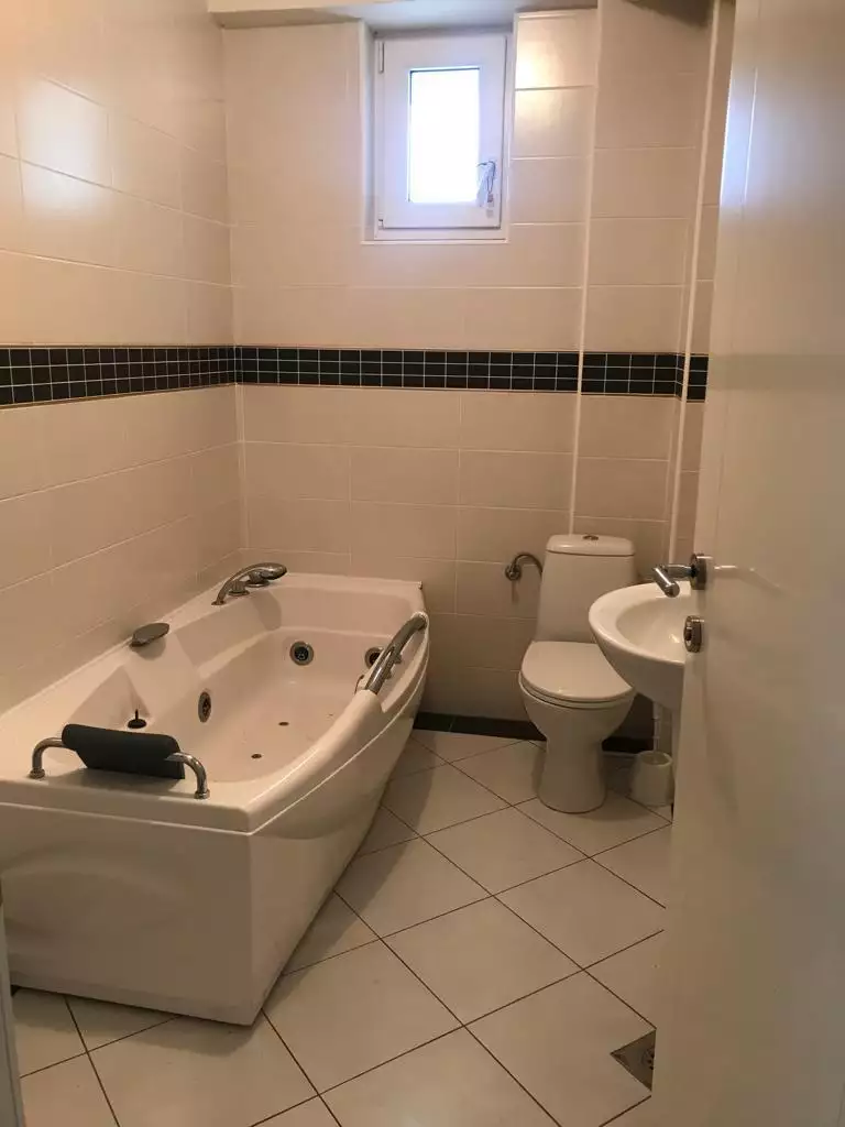 Flat 142m² in Montenegro, Petrovac. Priced at 240000€ rent photo-11