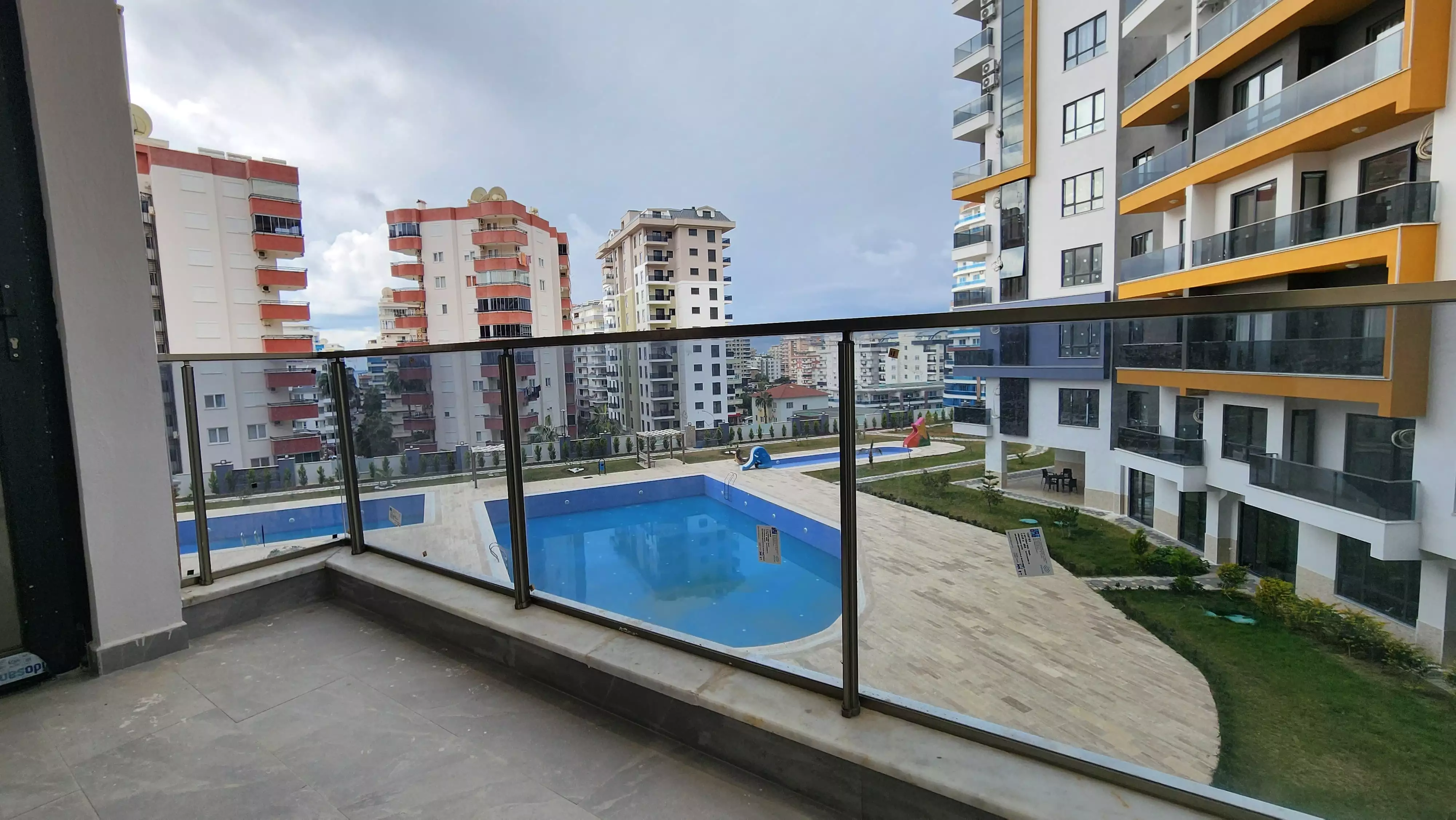 Flat 60m² in Turkey, Mahmutlar. Priced at 85000€ rent photo-11