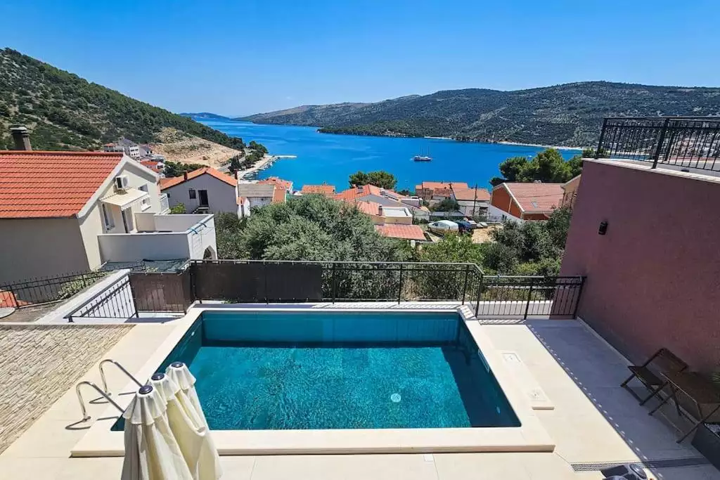 Villa 310m² in Spain, La Marina. Priced at 780000€ rent photo-5