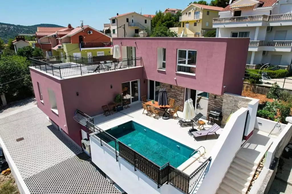 Villa 310m² in Spain, La Marina. Priced at 780000€ rent photo-6