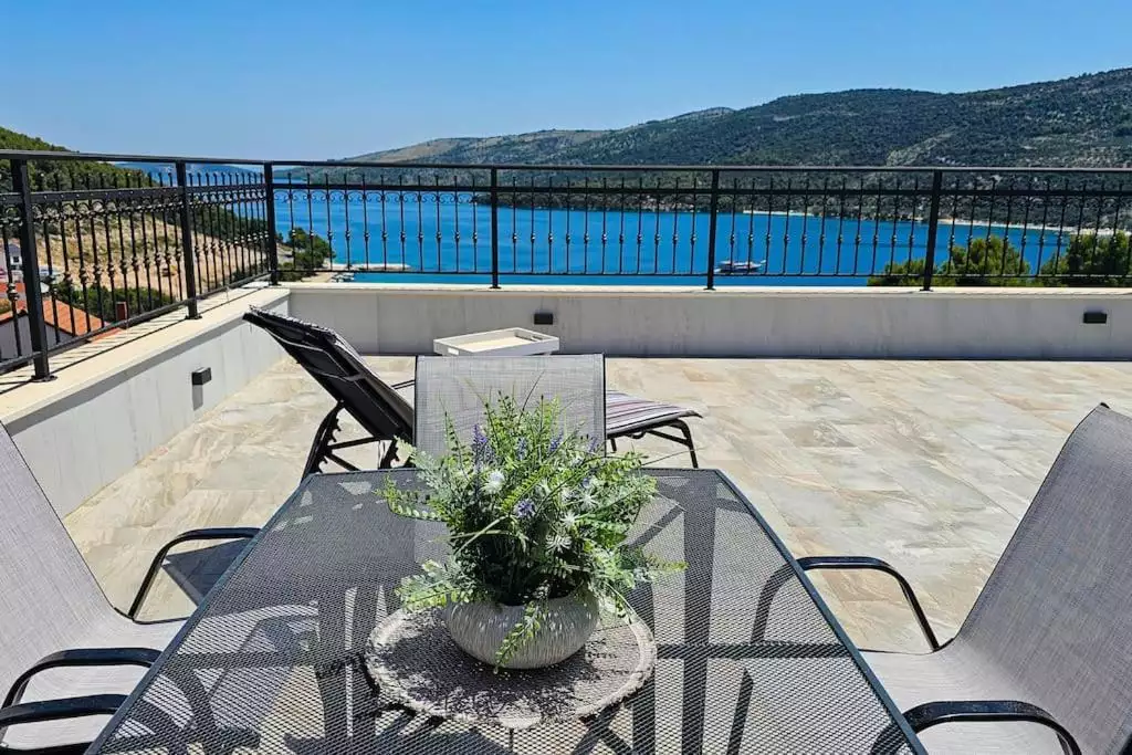Villa 310m² in Spain, La Marina. Priced at 780000€ rent photo-9