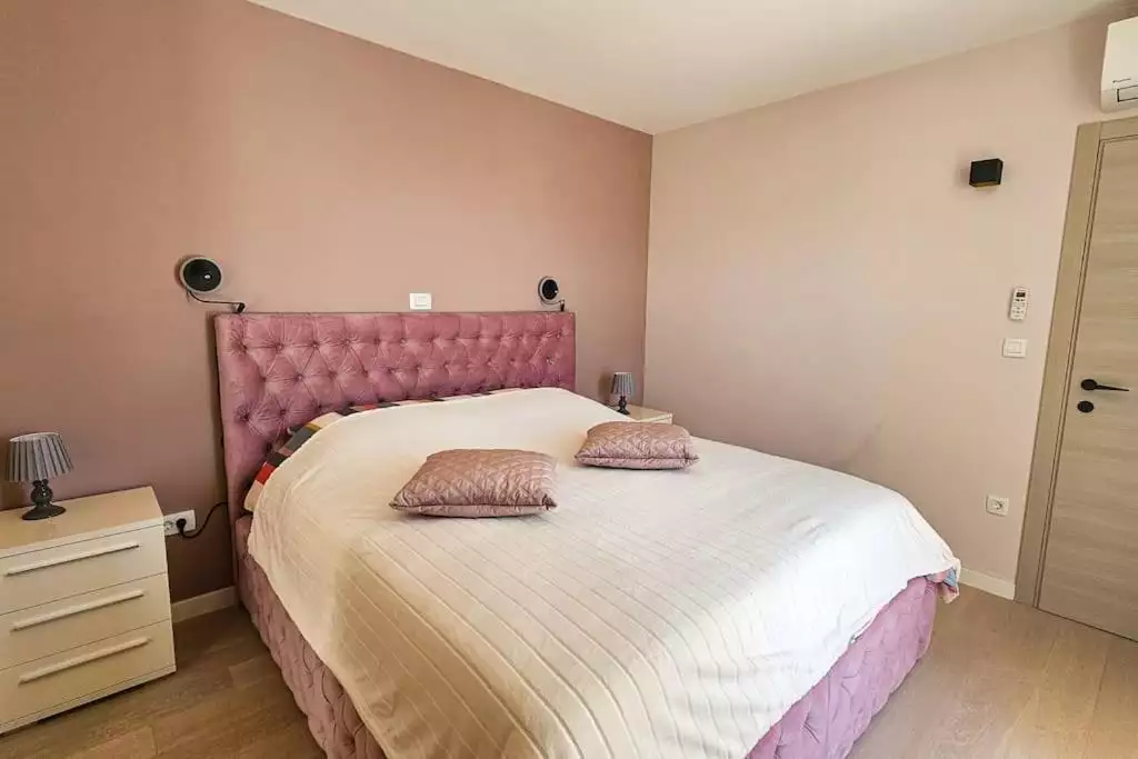 Villa 310m² in Spain, La Marina. Priced at 780000€ rent photo-24
