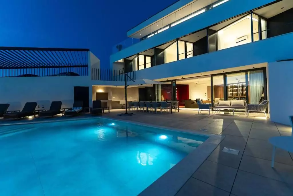 Villa 550m² in Croatia, Murter. Priced at 2500000€ rent photo-7