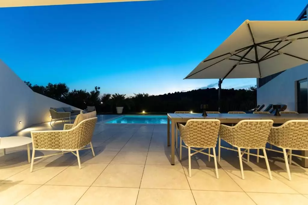 Villa 550m² in Croatia, Murter. Priced at 2500000€ rent photo-23