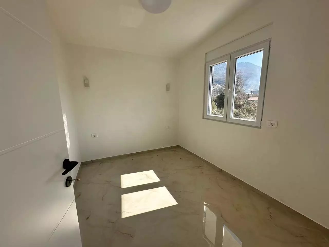 Flat 35m² in Montenegro, Bar. Priced at 59500€ rent photo-2