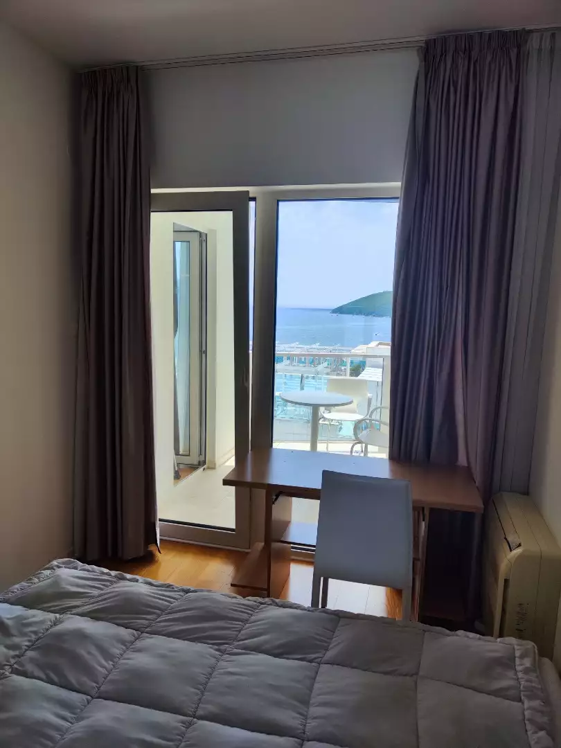 Flat 77m² in Montenegro, Budva. Priced at 349000€ rent photo-3