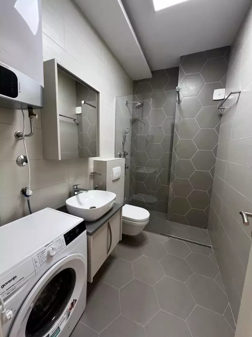 Flat 108m² in Montenegro, Dobrota. Priced at 350000€ rent photo-2