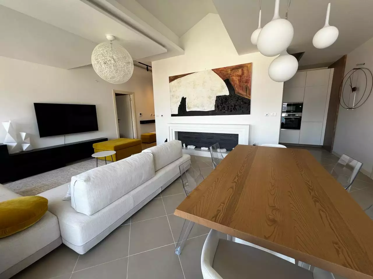 Flat 108m² in Montenegro, Dobrota. Priced at 350000€ rent photo-10