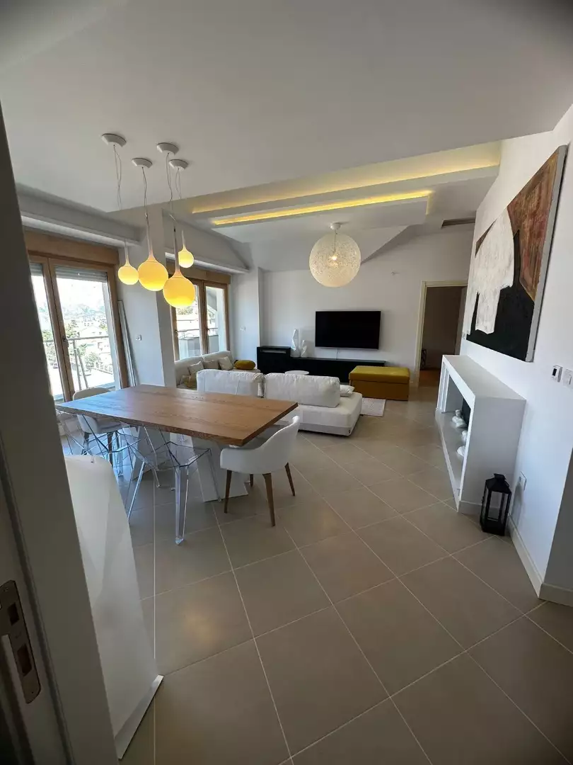 Flat 108m² in Montenegro, Dobrota. Priced at 350000€ rent photo-12
