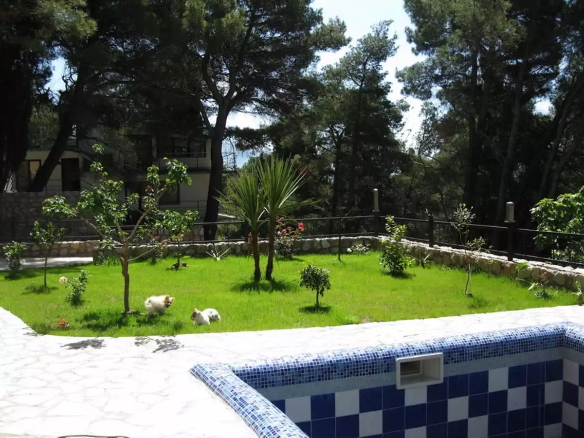 House 515m² in Italy, Barga. Priced at 650000€ rent photo-3