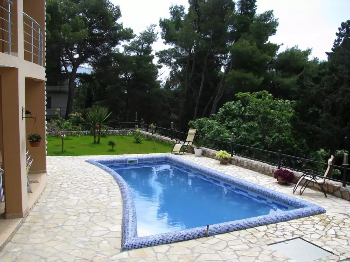 House 515m² in Italy, Barga. Priced at 650000€ rent photo-5