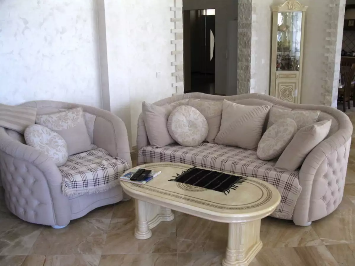 House 515m² in Italy, Barga. Priced at 650000€ rent photo-18
