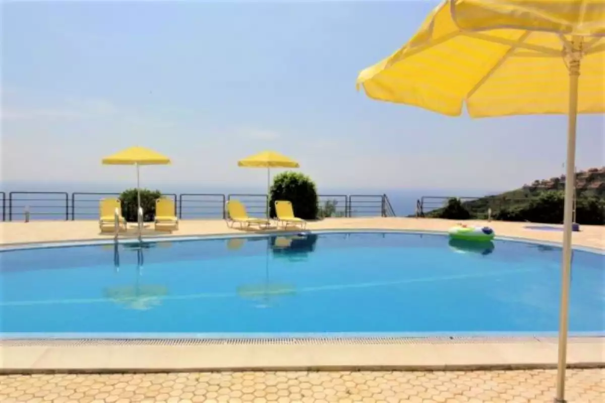 Hotels 3200m² in Montenegro, Blizikuce. Priced at 2000000€ rent photo-11