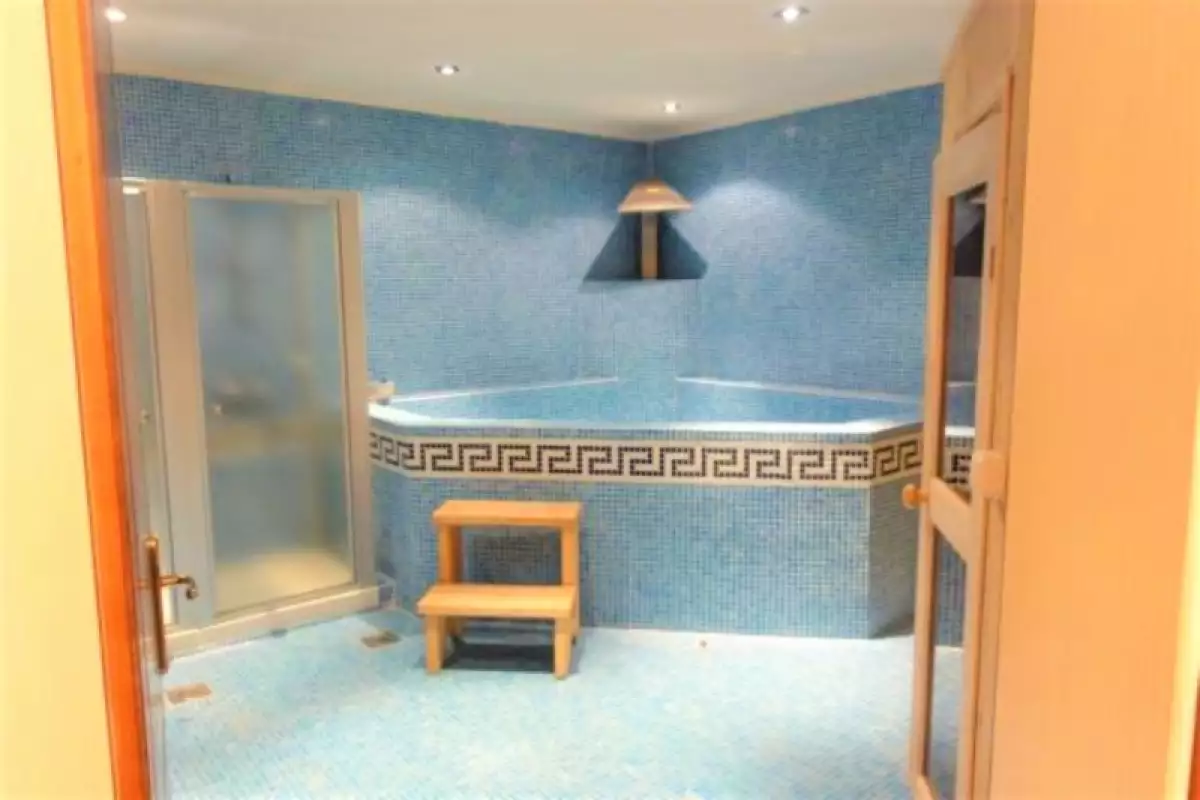Hotels 3200m² in Montenegro, Blizikuce. Priced at 2000000€ rent photo-14