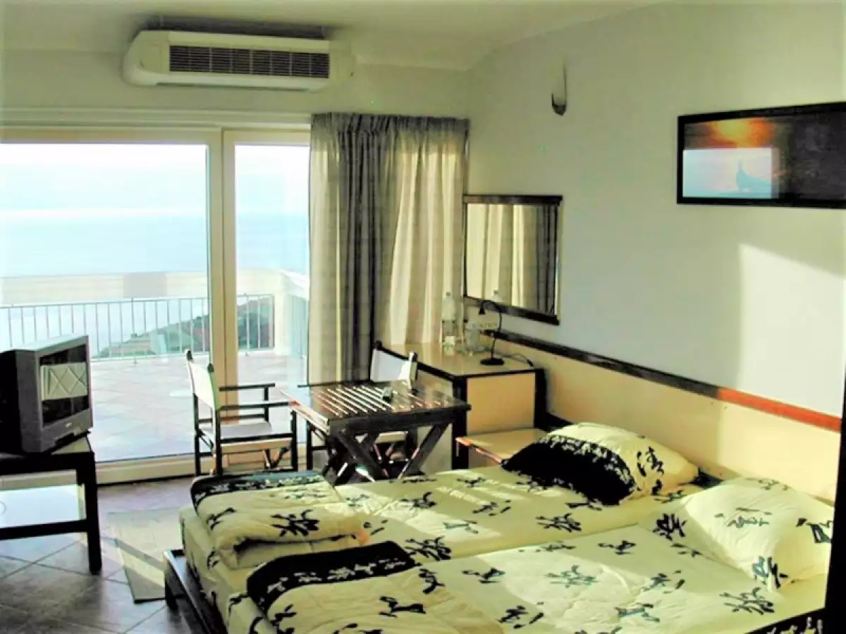 Hotels 3200m² in Montenegro, Blizikuce. Priced at 2000000€ rent photo-18
