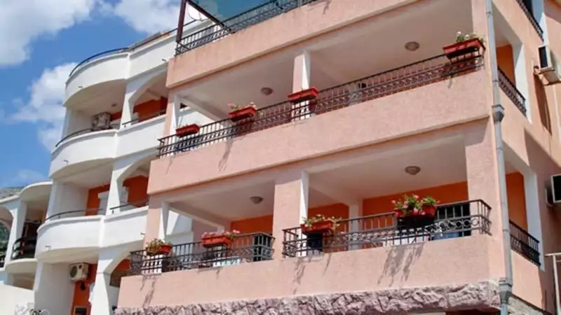 Hotels 500m² in Montenegro, Petrovac. Priced at 1050000€ rent photo-2