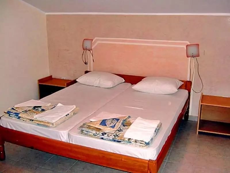 Hotels 500m² in Montenegro, Petrovac. Priced at 1050000€ rent photo-3