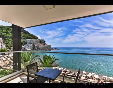 Buy in Montenegro for 593600€
