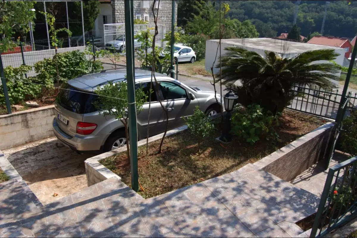 House 134m² in Montenegro, Petrovac. Priced at 260000€ rent photo-2