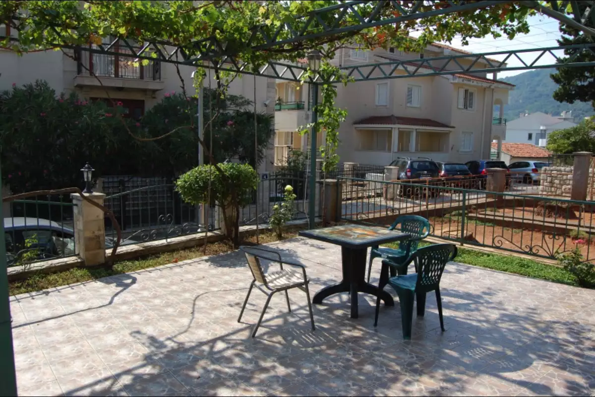 House 134m² in Montenegro, Petrovac. Priced at 260000€ rent photo-4