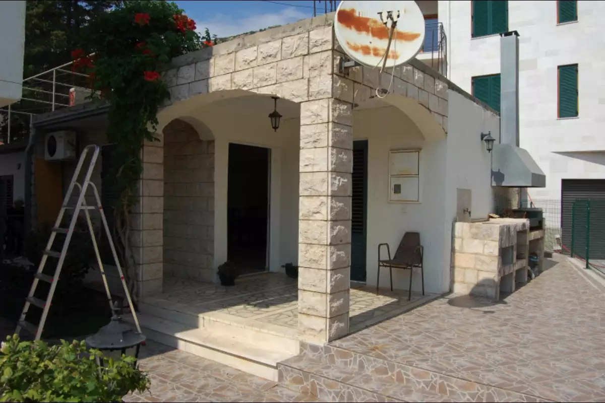 House 134m² in Montenegro, Petrovac. Priced at 260000€ rent photo-5