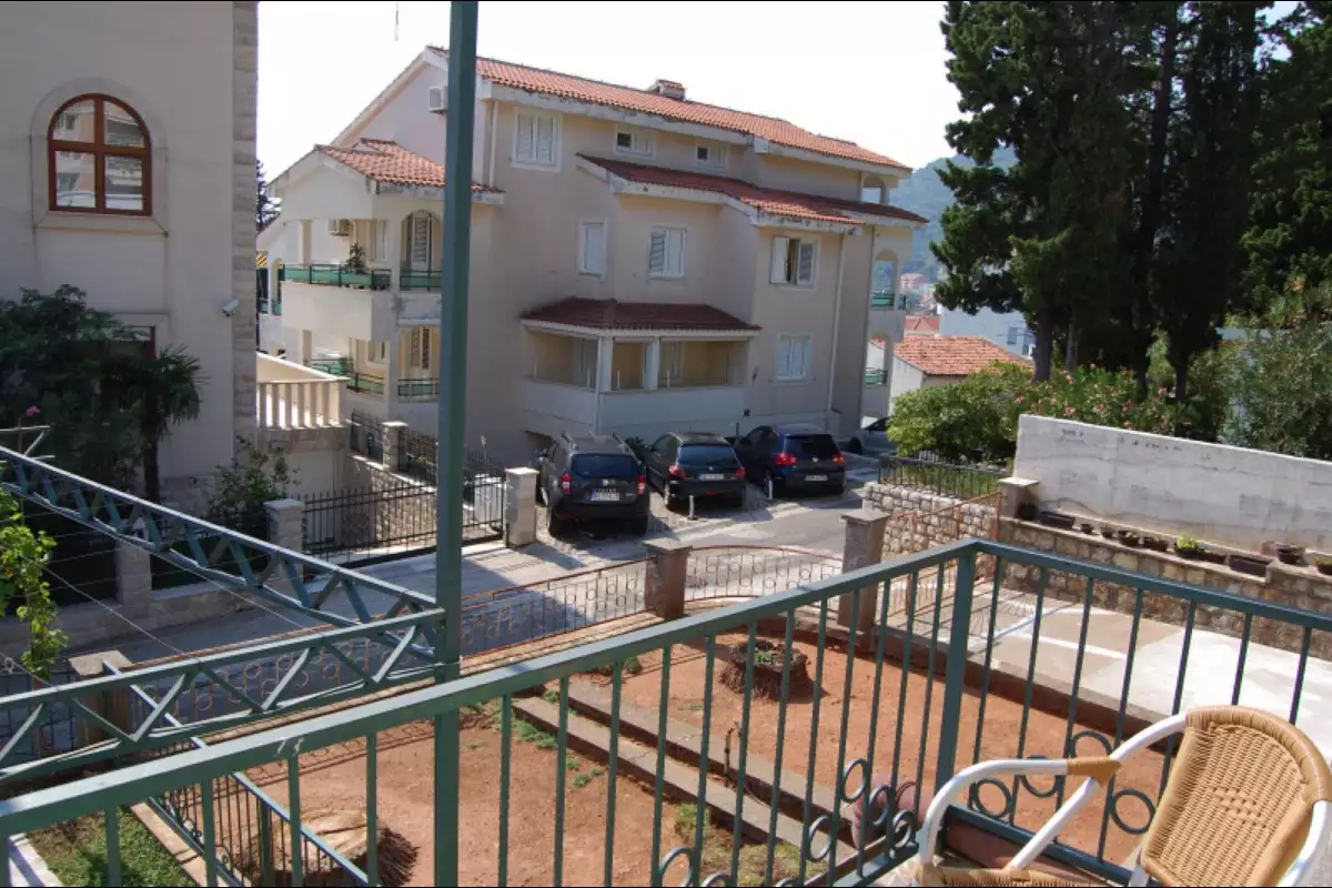 House 134m² in Montenegro, Petrovac. Priced at 260000€ rent photo-6