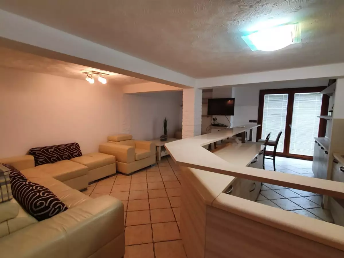 Flat 207m² in Montenegro, Rafailovici. Priced at 823000€ rent photo-1