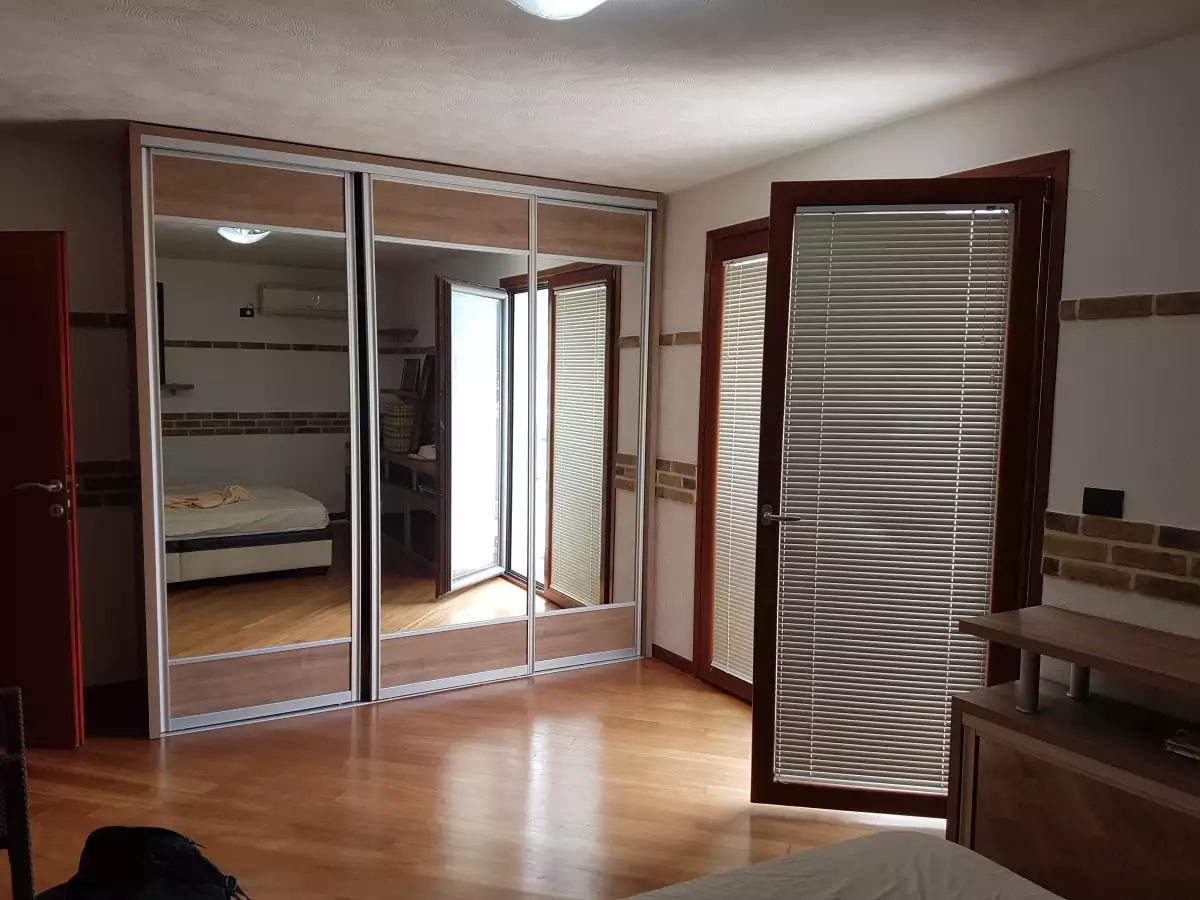 Flat 207m² in Montenegro, Rafailovici. Priced at 823000€ rent photo-5