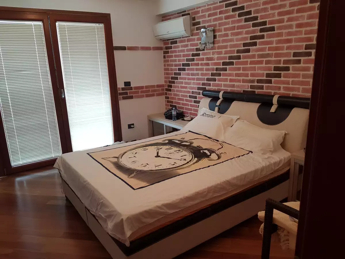 Flat 207m² in Montenegro, Rafailovici. Priced at 823000€ rent photo-6