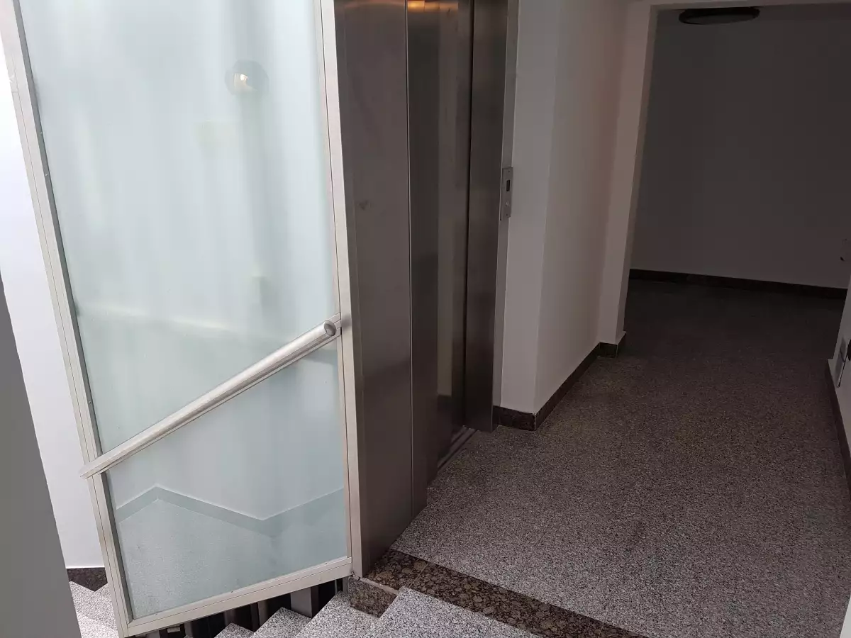 Flat 207m² in Montenegro, Rafailovici. Priced at 823000€ rent photo-15