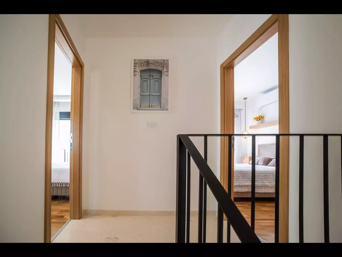 House 160m² in Montenegro, Becici. Priced at 550000€ rent photo-9