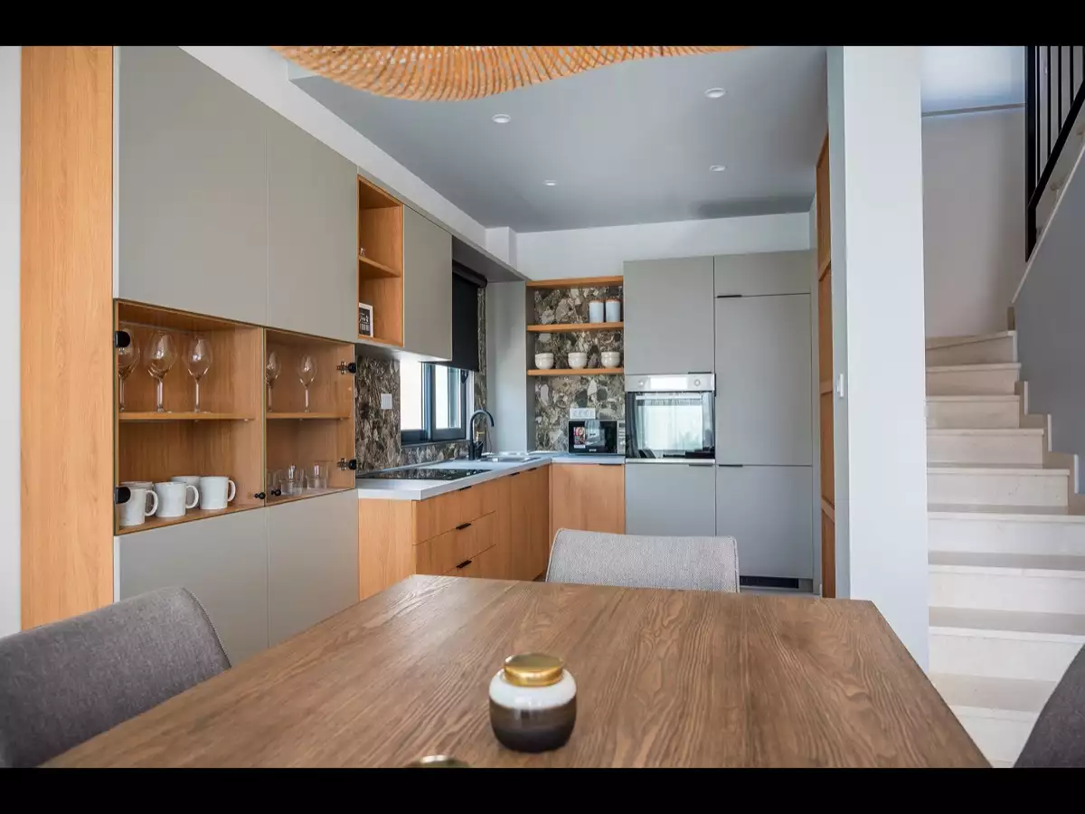 House 160m² in Montenegro, Becici. Priced at 550000€ rent photo-14