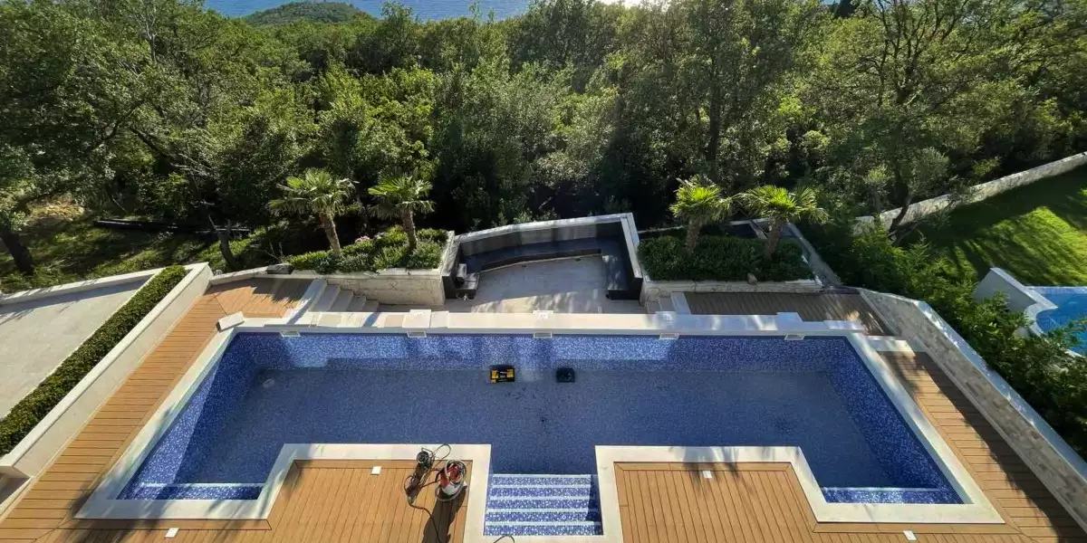 House 400m² in Montenegro, Blizikuce. Priced at 2000000€ rent photo-4