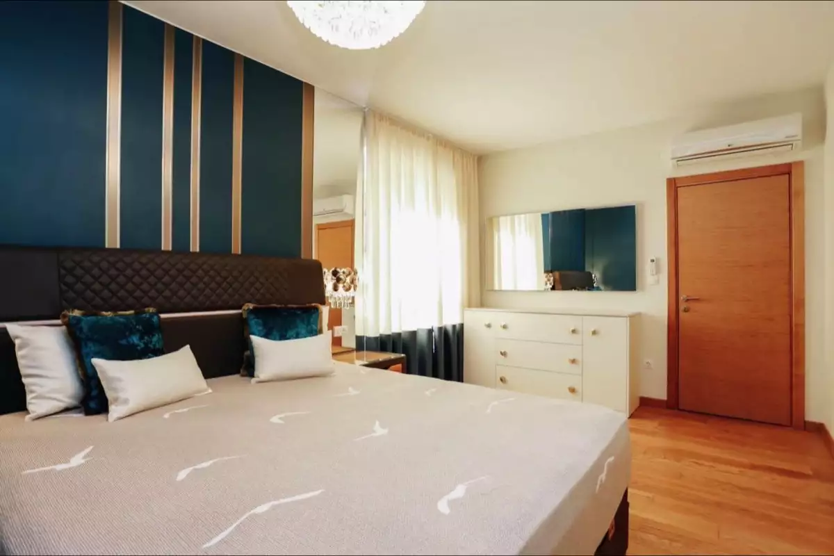 Flat 120m² in Montenegro, Rafailovici. Priced at 650000€ rent photo-5