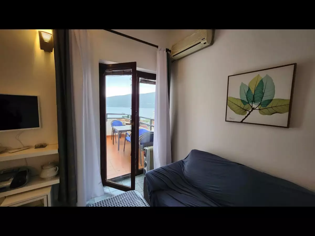 Flat 36m² in Montenegro, Baosici. Priced at 66000€ rent photo-6