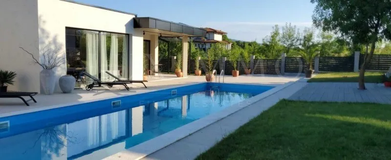 House 230m² in Bulgaria, Lozen. Priced at 333184£ rent photo-5