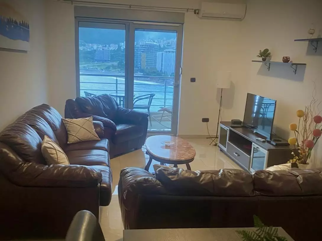Flat 85m² in Montenegro, Rafailovici. Priced at 320000€ rent photo-7